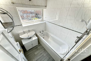 Photo 25- click for photo gallery